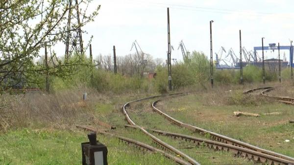 Exportul de cereale din Ucraina ar fi putut fi redirecţionat prin portul Galaţi, care are o cale ferată unică în România. Totul a fost lăsat însă în paragină