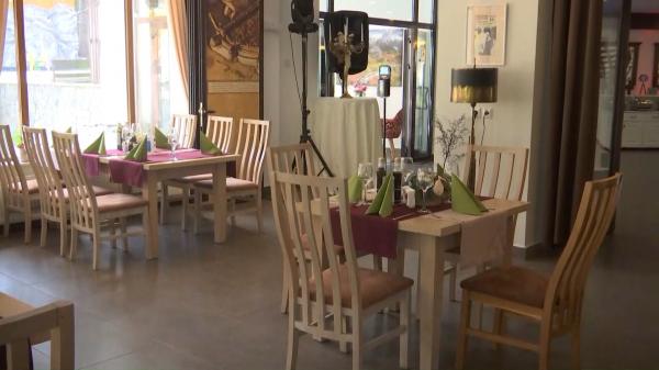 Oferte tentante pentru vacanţele de Paşte şi de 1 Mai: de la munte, la mare, hotelierii oferă pachete atractive pentru turişti