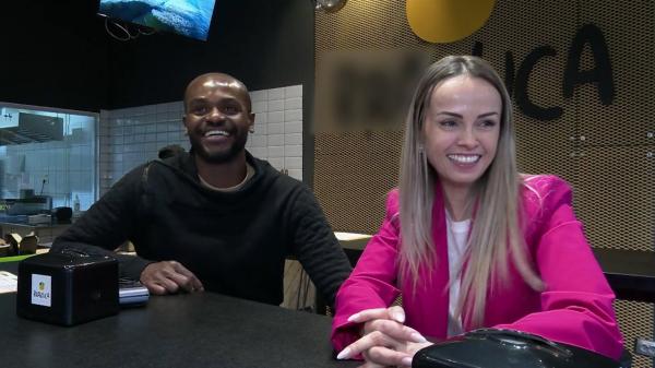 Un cunoscut fotbalist brazilian a devenit bucătar în România. Cine este femeia care l-a cucerit