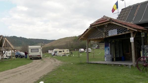 Reacţia unor turişti din Turcia după ce au mers să viziteze Vulcanii Noroioşi