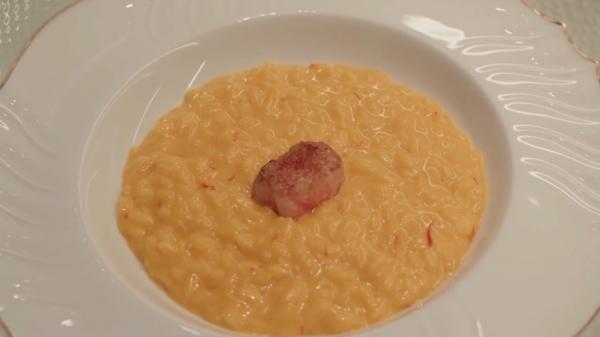 Reţetă de risotto cu şofran. Cum poate fi folosit cel mai bine aurul roşu