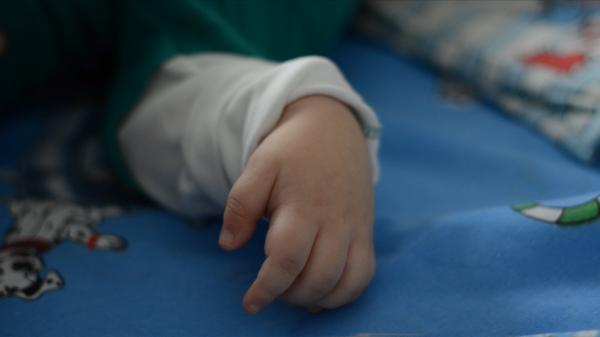 Fetiţa de 5 ani internată cu hepatita severă de cauză necunoscută are nevoie urgentă de transplant de ficat. Încă 2 cazuri în România