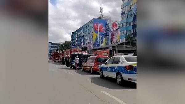Alertă la metrou Eroii Revoluţiei, după depistarea unui bagaj suspect. Metrourile nu au oprit în staţie