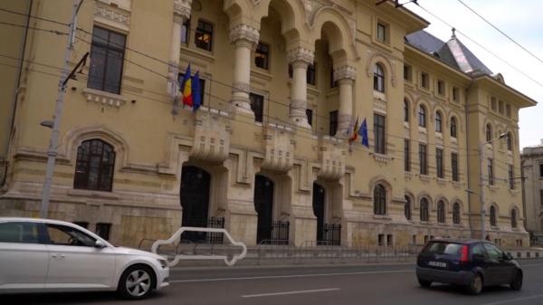Omul de afaceri Costică Constanda a blocat din nou conturile Primăriei Capitalei. Vrea să recupereze cei 75 de milioane de euro datoraţi de insitutţie