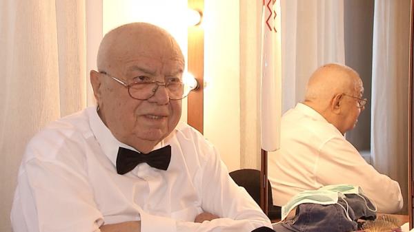 Actorul Alexandru Arşinel a fost din nou internat de urgenţă în spital