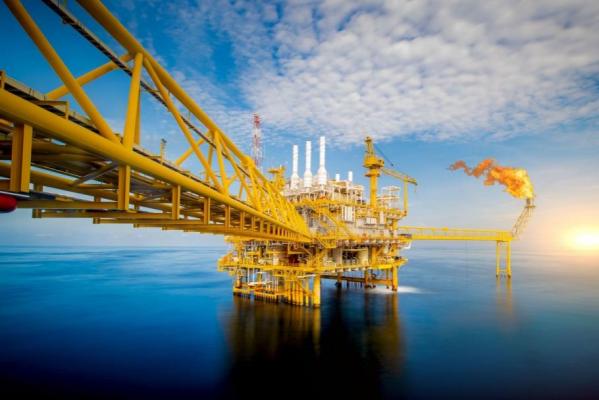 Legea offshore a trecut de primul vot. Statul va împărţi veniturile cu firmele care vor scoate gaz din Marea Neagră: investitorii, nemulţumiţi