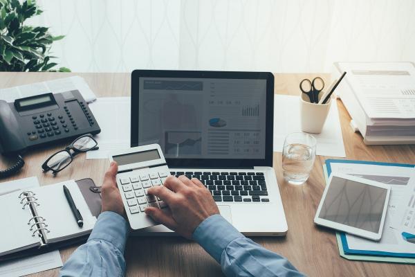 Vești proaste pentru românii cu salarii de peste 4.000 de lei. O nouă măsură pregătită îi vizează și pe angajații IT
