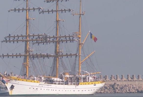 92 de "boboci" de la Școala Militară a Forțelor Navale s-au întors acasă după 53 de zile de instrucţie: "M-am simţit minunat"