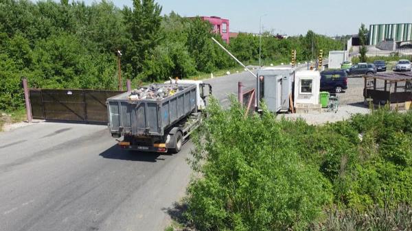 Campania Observator "După noi, gunoiul" schimbă legea. Cum s-a descoperit că la staţia de sortare Căţelu se îngroapă deșeuri
