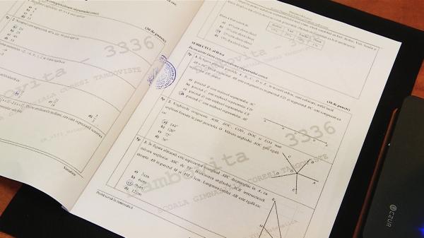 Aparatul care împiedică frauda la Evaluarea Naţională şi Bacalaureat. Două judeţe vor verifica notele astfel