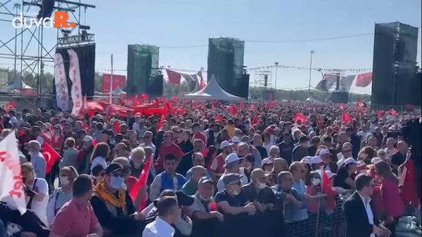 Miting uriaș în Istanbul, după condamnarea unei militante a principalului partid de opoziţie