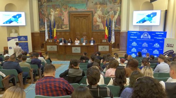 De ce ne pleacă tinerii după terminarea studiilor. Soluții pentru stoparea exodului de inteligenţă