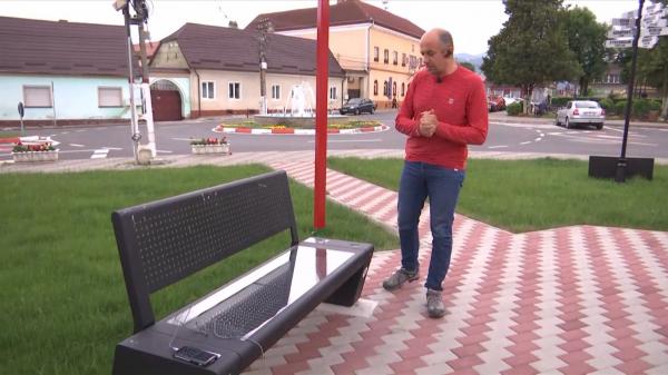 Braşovul ar putea avea în viitor bănci inteligente în parcuri, pentru învăţatul în aer liber