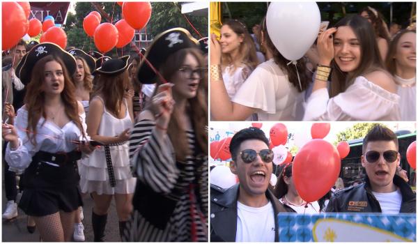 Bucurie şi emoţii pentru elevii de clasa a XII-a, la parada de absolvire a liceului