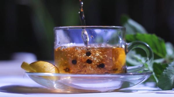 Cât de utile sunt ceaiurile de slăbit? Avertismentul specialiștilor