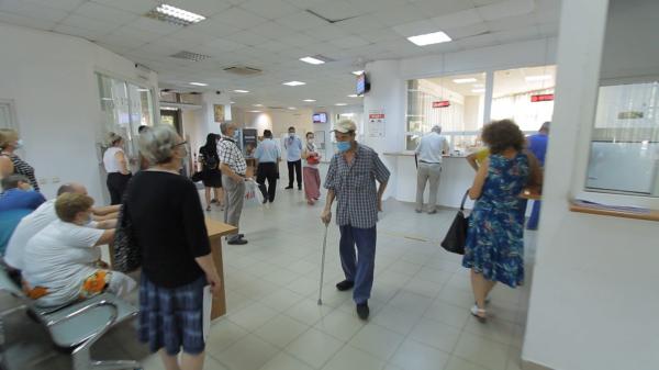 Guvernul a aprobat ajutorul suplimentar pentru români. Peste 3 milioane de persoane vor primi bani în plus