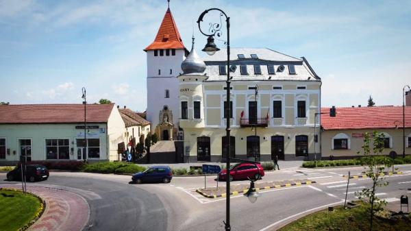 Românii privesc, ungurii investesc. Cum profită Budapesta de fiecare monument pe care l-a putut recupera în Transilvania