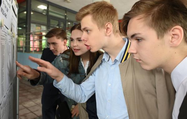 Evaluarea Națională și Bacalaureatul. Cum ne protejăm copiii de stresul examenelor