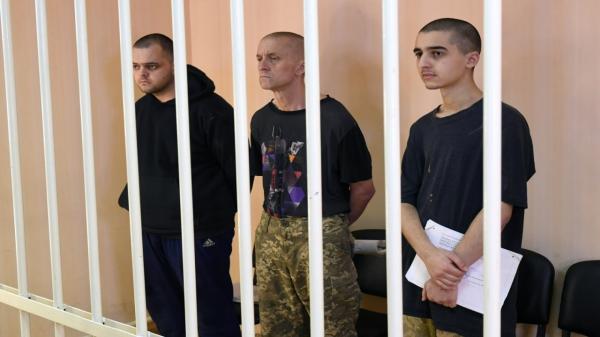 Doi britanici și un marocan care luptau contra rușilor în Ucraina riscă să fie executați. Au pledat vinovat