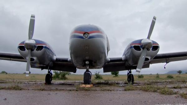 Ce misiune avea avionul-fantomă care a zburat prin România şi alte 5 ţări NATO. Experţii cred ca ar fi plecat de fapt din Rusia