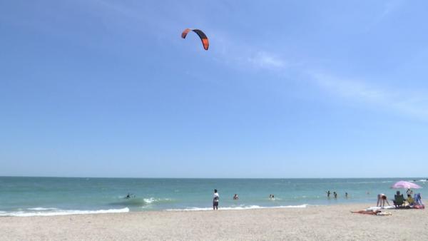 Sporturile nautice, iubite de români. Cât costă închirierea unui echipament complet pe litoral