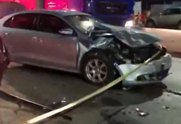 "Mai bine nu mai opream". Carambol cu trei maşini, în Bragadiru. Accidentul a fost provocat de un tânăr începător