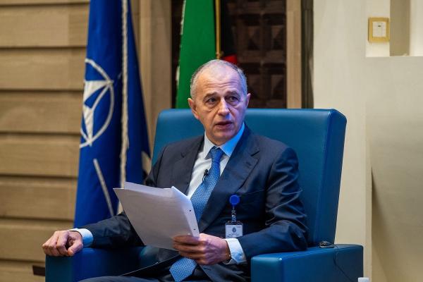 Mircea Geoană se pregăteşte să-şi depună candidatura la prezidenţiale - surse