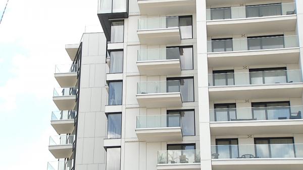 Cum arată garsoniera de 250.000 euro şi 40 mp din Bucureşti. Locul de parcare costă 38.000 de euro în plus