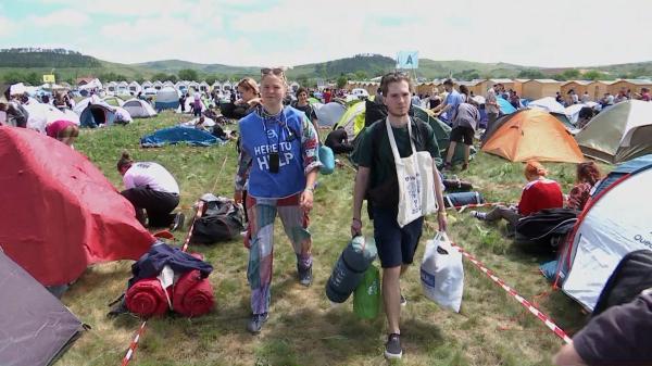 Electric Castle 2022. Cât costă un loc de cazare în camping. Peste 400 de lei pe noapte pentru a avea și curent la priză