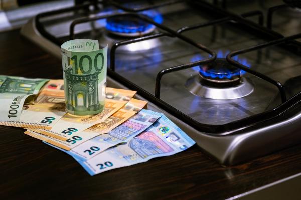 Raționalizări ca în vreme de război în Europa, de teama că rușii vor tăia complet gazul. Măsuri drastice în Italia și Spania