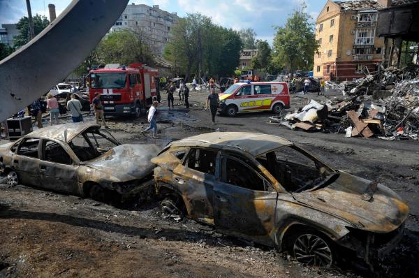 Ruşii au atacat portul Odessa la mai puţin de o zi de la semnarea acordului pentru exportul cerealelor. Bucăţi din rachetele ruseşti au ajuns pe litoralul bulgar