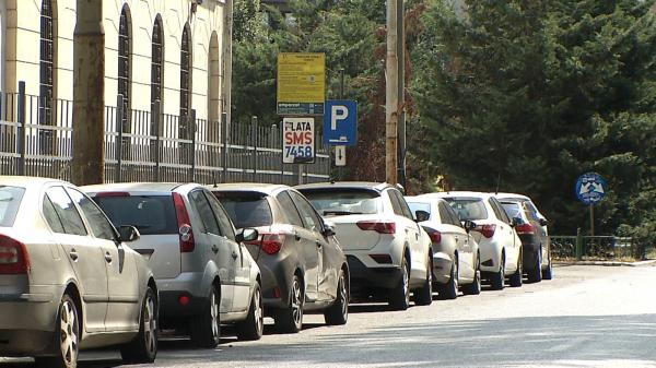 Primăria vrea să facă 100.000 de locuri de parcare în centrul Capitalei. Soluția găsită pentru a nu plăti 1,5 miliarde de euro