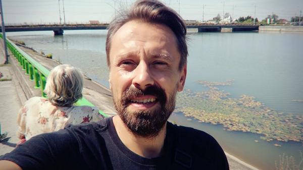 Milionarul care şi-a omorât bunica e liber după 3 ani petrecuţi în spital, spre disperarea apropiaţilor. Psihiatrii îl laudă: "comportament exemplar"