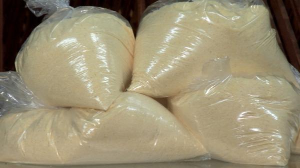 Schemă de ajutor pentru producătorii de făină, mălai şi ulei de floarea-soarelui: "A fost un an dificil"