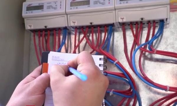 Guvernul ia în calcul noi taxe, în premieră, pentru a face rost de bani la buget. Ce se întâmplă cu facturile românilor