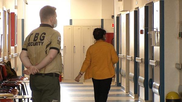 Doctoriţă din Timiş, acuzată că a bătut un pacient. Bărbatul de 66 de ani ar fi deranjat-o cu prea multe întrebări