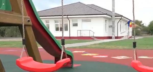 Grădiniţa ultra modernă, inaugurată în Hunedoara. Copiii beneficiază inclusiv de transport până acasă