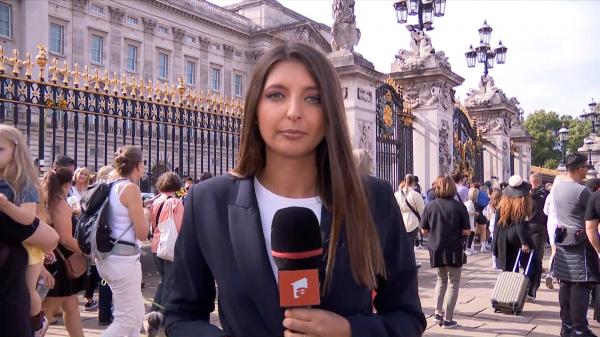 Corespondenţă Observator din Londra. Scoţienii îşi iau rămas bun de la Regina Elisabeta a II-a. Reguli stricte pentru cei care vin să îi aducă un ultim omagiu