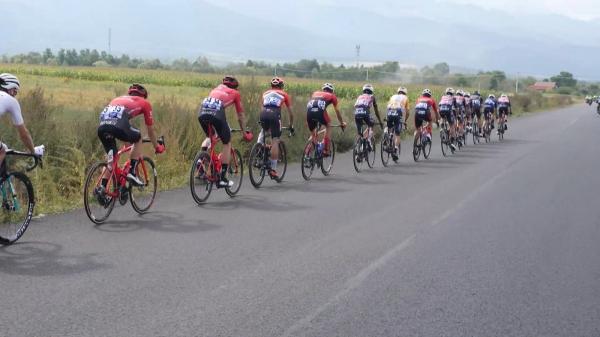 Turul României la ciclism, presărat de peripeţii. De frica altor accidentări, distanţa a fost redusă la jumătate în etapa finală