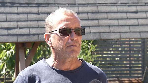 Factura la curent primită de Florian, după ce a stat în august cu aerul condiţionat pornit. Pentru 4 kWh în plus plătim şi cu 307 lei mai mult