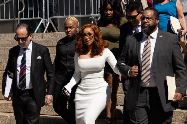 Cardi B şi-a aflat sentinţa după ce a provocat un scandal uriaş într-un club de striptease din New York, acum doi ani