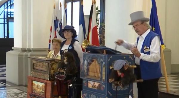 Festivalul muzicii mecanice la Iaşi. 13 flaşnetari din 9 ţări s-au întâlnit în Moldova pentru un concert inedit: "Superb, ne poartă în timpuri străvechi"