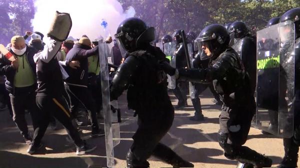 Exerciţiu comun de pregătire pentru jandarmii români şi carabinierii din Republica Moldova, în Galaţi