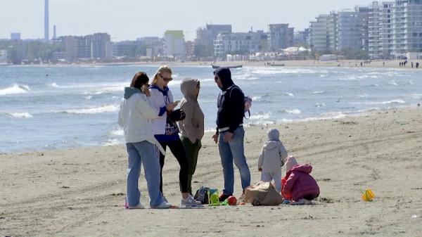 Vremea de la malul mării atrage tot mai mulți turiști. Restaurantele cu specific pescăresc pregătesc oferte speciale