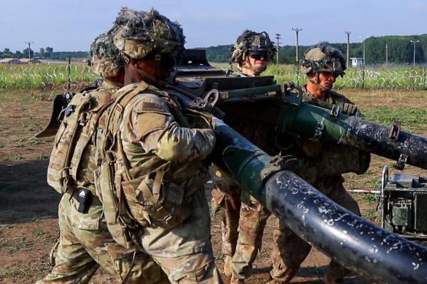 Oameni de afaceri români și militari de la baza Kogălniceanu, în vizorul autorităților. Suspiciuni de achiziții ilegale și abuz în serviciu