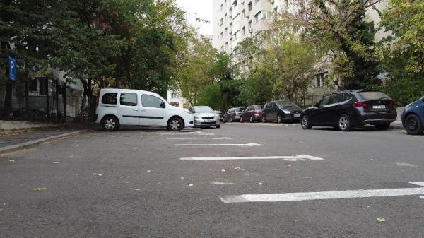 Locul de parcare din București care costă cât o garsonieră în provincie. Unii bucureșteni au făcut credit la bancă