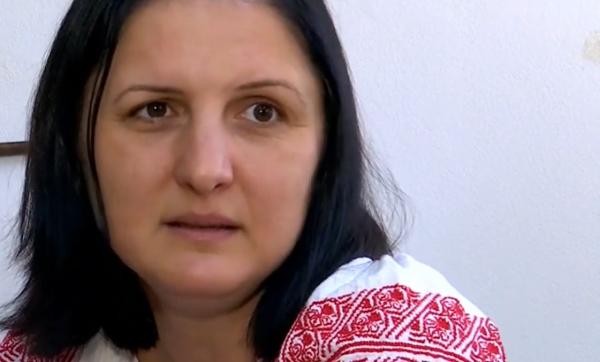 Oana, o fostă economistă din Mehedinți, a dat lovitura cu un meșteșug aproape uitat. Creațiile ei se vând și cu 4.500 de lei