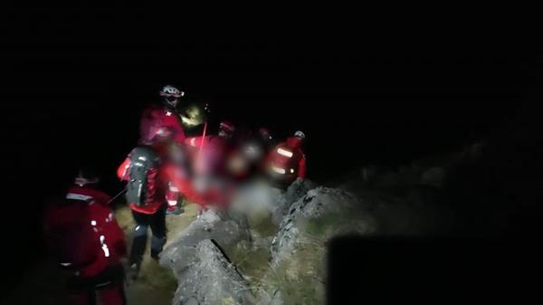 Sfârșit tragic pentru o tânără de 24 de ani, după ce s-a împiedicat și a căzut într-o prăpastie, în Munții Bucegi. Iubitul femeii, în stare de șoc