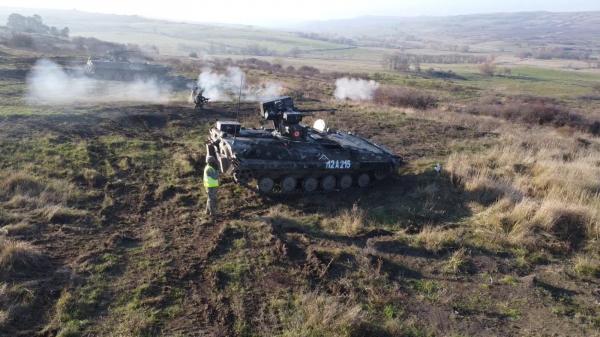 Peste 1.200 de militari români şi americani şi 400 de tancuri au simulat respingerea unui atac al Rusiei. Cel mai dur exerciţiu NATO din ultimii ani