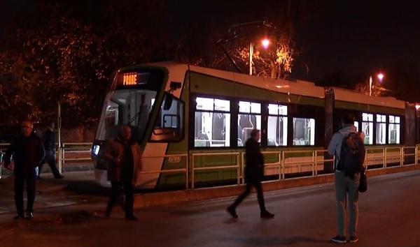 Tramvaie noi, scârţâit vechi. Comisia de recepţie încă nu şi-a dat avizul pentru modelele Astra, după patru luni de teste